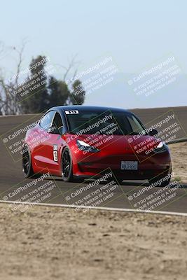 media/Nov-08-2025-Speed Ventures (Sat) [[1c7a6332f5]]/TC B/Session 2 (Turn 2)/